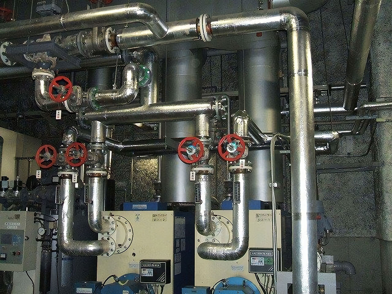 配管工事　株式会社三栄