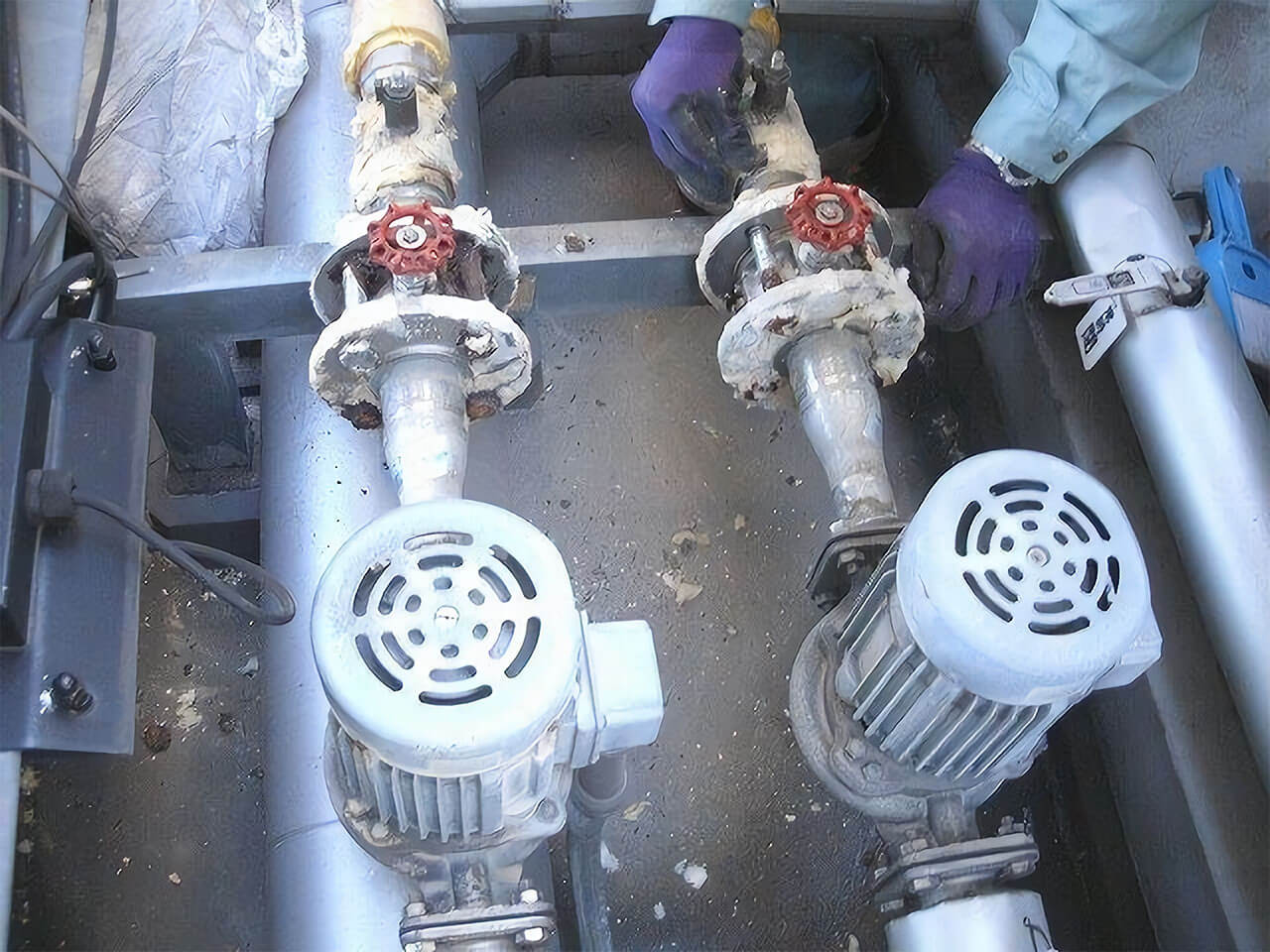 給排水工事　株式会社　三栄